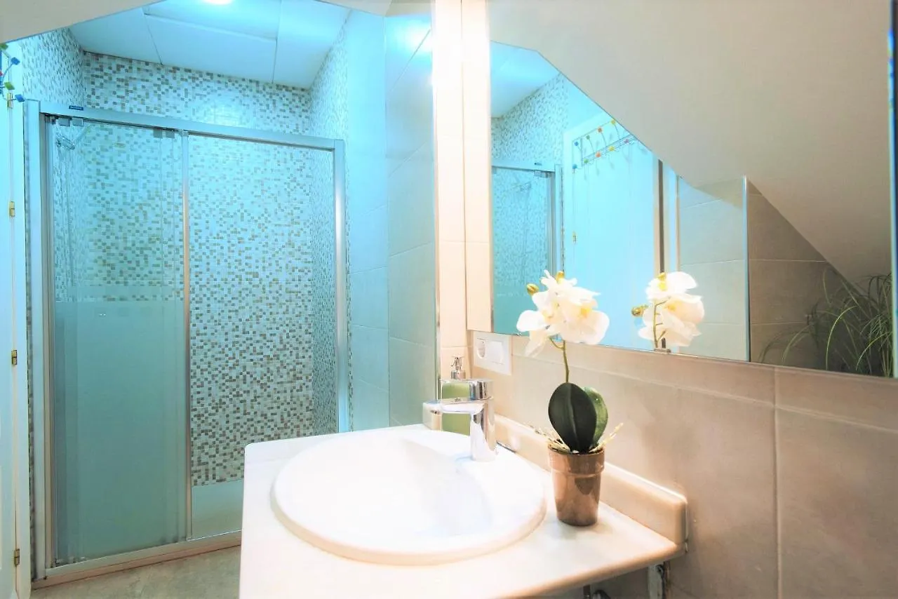 Hostly Rbh0 Modern Apartment Seville