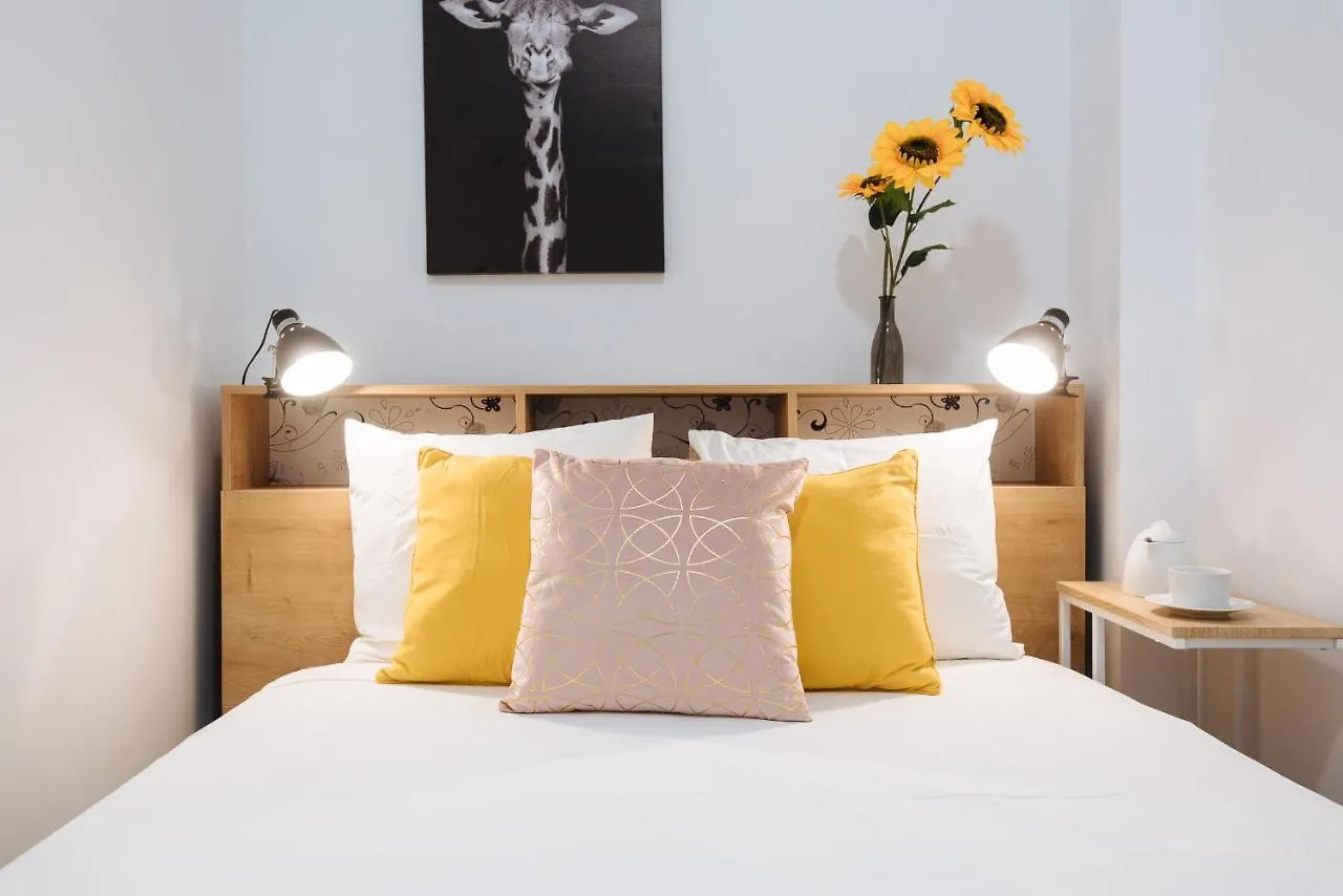Hostly Rbh0 Modern Apartment Seville