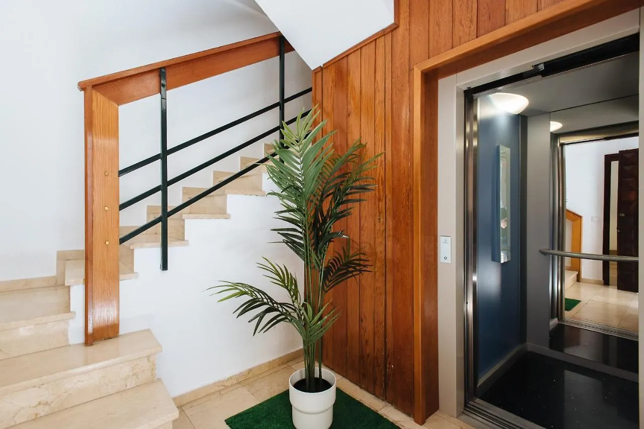 Hostly Rbh0 Modern Apartment Seville
