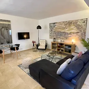 magnifico-apartamento-en-puerto-banus-beach.1costadelsol.com/