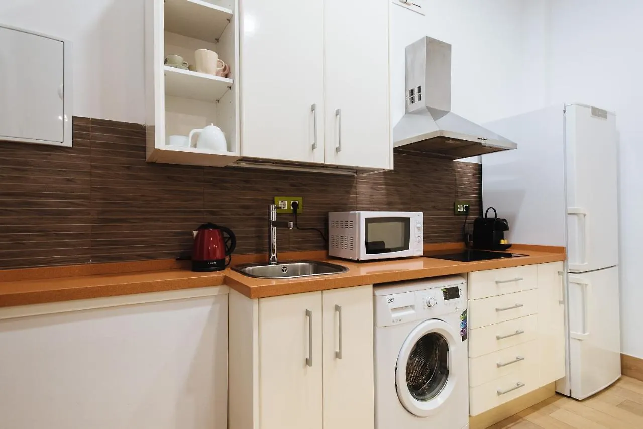 Hostly Rbh0 Modern Apartment Seville 0*,